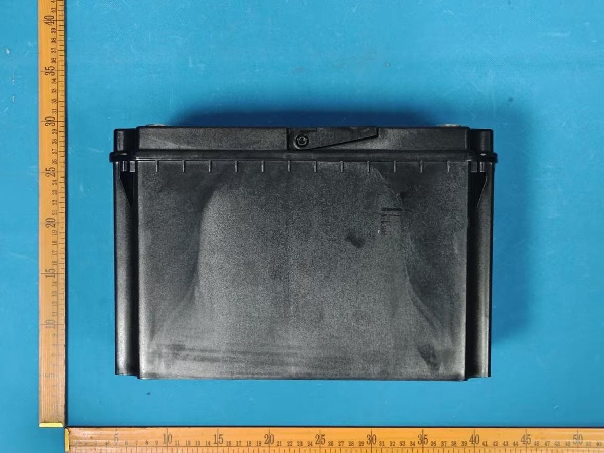 12V 120Ah Dual PurposeLiFePO4 Battery - FCC ID 2BK2T-L120 - Jiangsu Eureka New Energy Technology Co., Ltd (4)