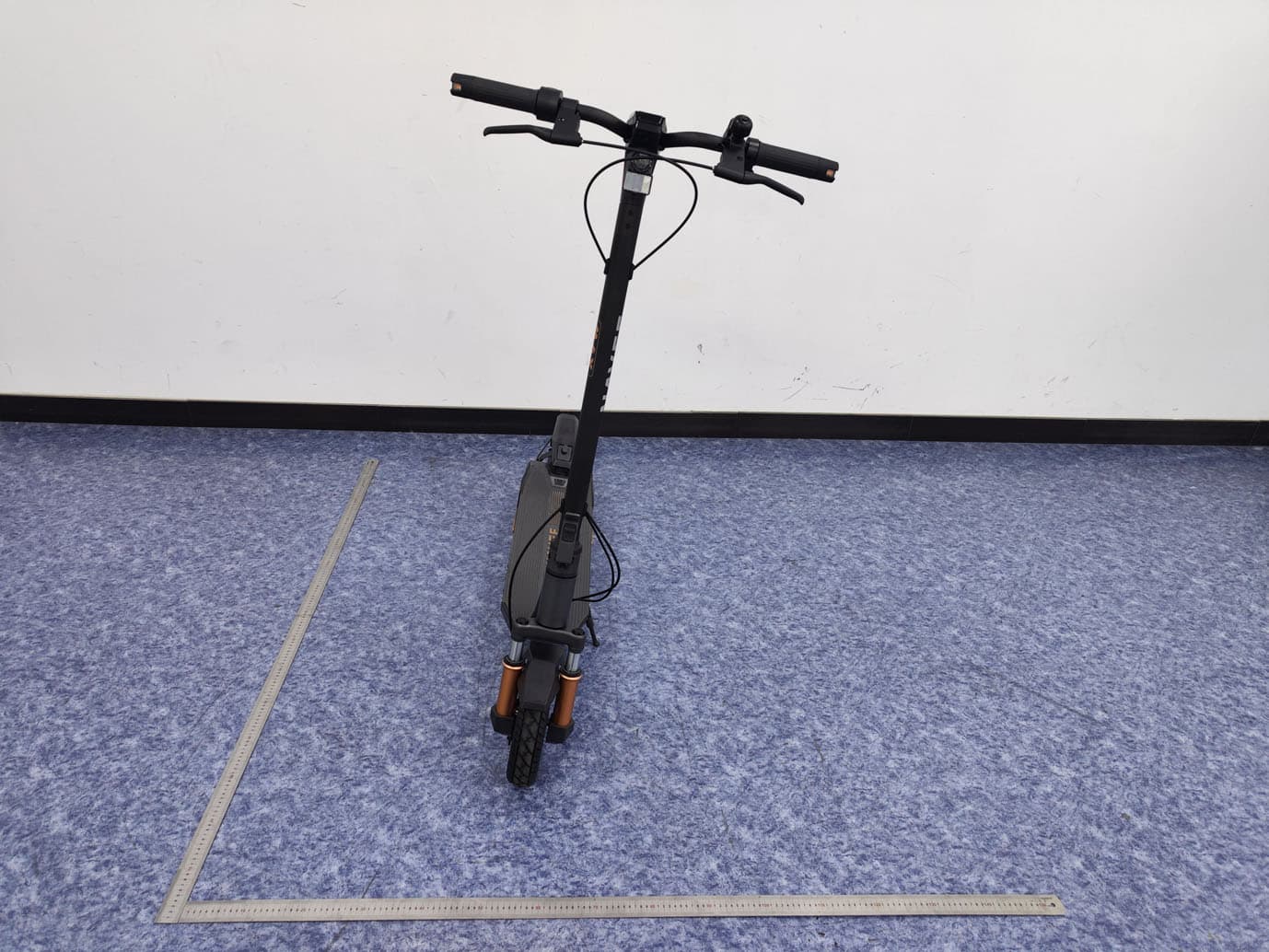 Electric Scooter - FCC ID 2BK3M-GT5MAXU - SPACEWALKER PTE. LTD. (3)