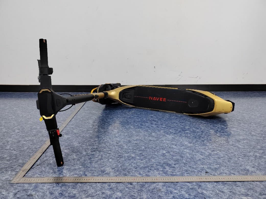 Electric Scooter - FCC ID 2BK3M-UT5ULTRAUS - SPACEWALKER PTE. LTD. (3)