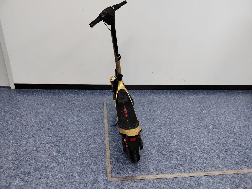 Electric Scooter - FCC ID 2BK3M-UT5ULTRAUS - SPACEWALKER PTE. LTD. (2)