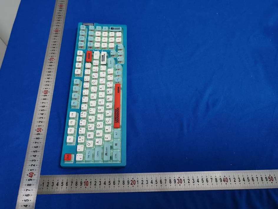 RGB MECHANICAL KEYBOARD - FCC ID 2BK3U-SENSE - GAMEPWR INC (2)
