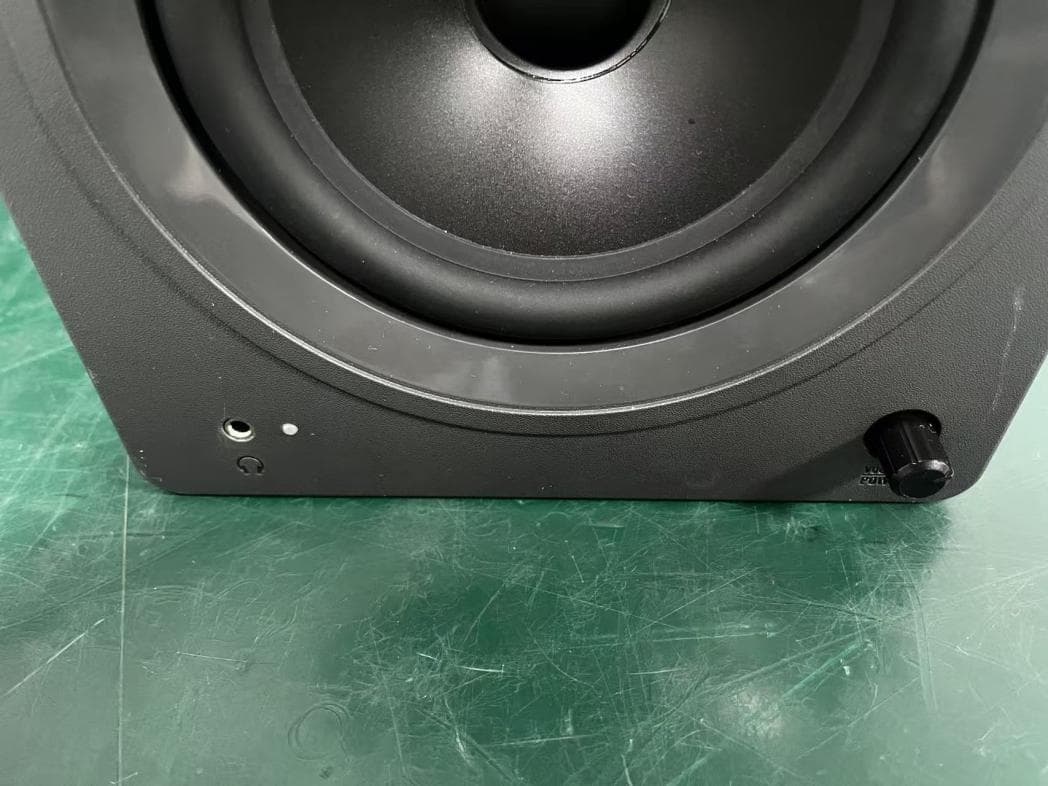 POWERED STUDIO MONITORS WITH BLUETOOTH - FCC ID 2BK4XMXBT - Samson Distribution LLC (2)