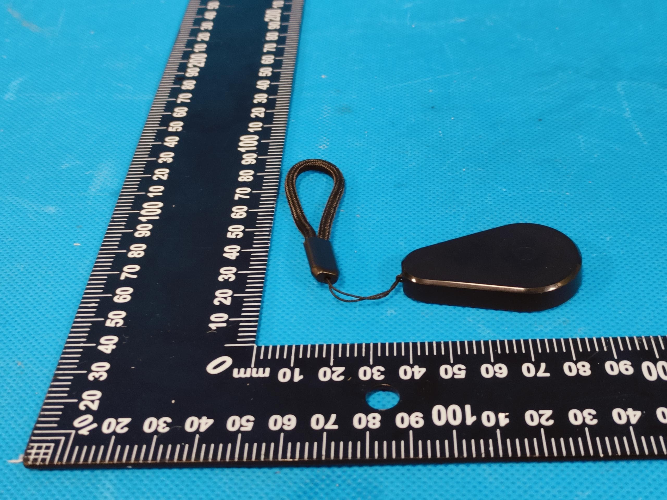 Find My - FCC ID 2BK68-D10 - Shenzhen Xinghaisheng Technology Co., Ltd (3)