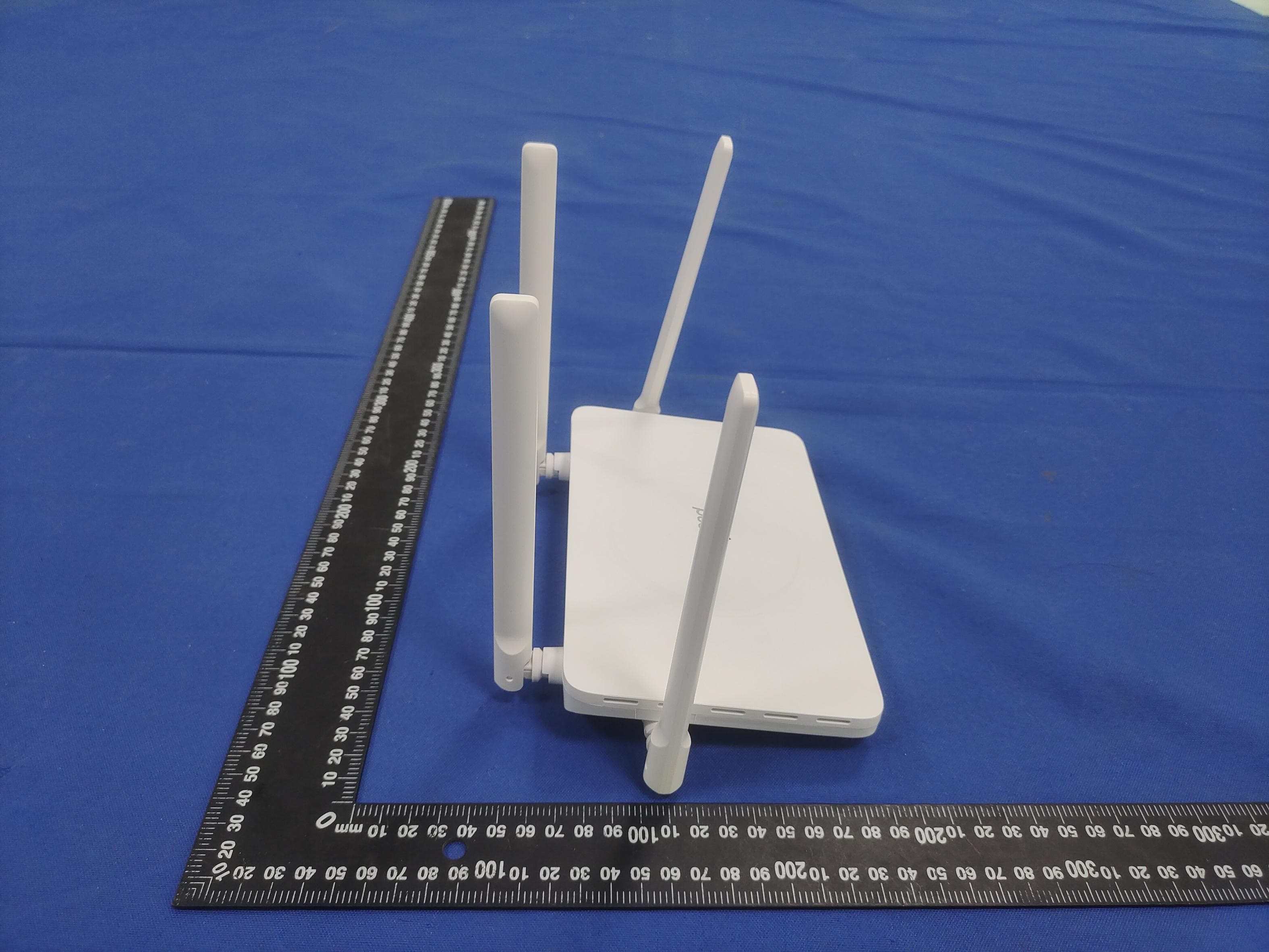 AC1200 Gigabit Dual Band Wi-Fi Router - FCC ID 2BK77-R-W52506 - Chengdu U-speed Information Technology Co., Ltd (5)