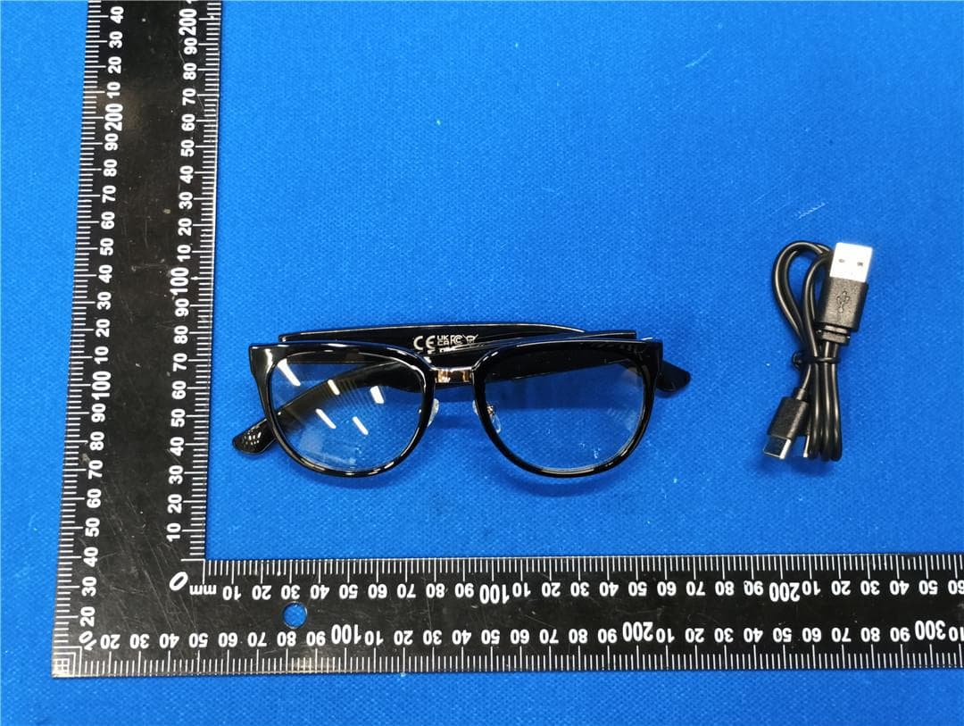 True Wireless Glasses - FCC ID 2BK8J-S8PRO - Shanghai WeihonghangCulture Communication Co., Ltd. (3)