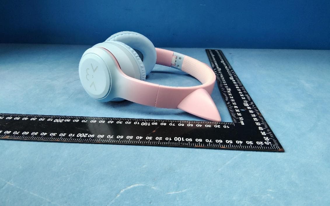 Bluetooth headset - FCC ID 2BKDO-JST-BT035C - Shantou City Chaoyang District Gu Rao Jia Shengtai electronics factory (3)