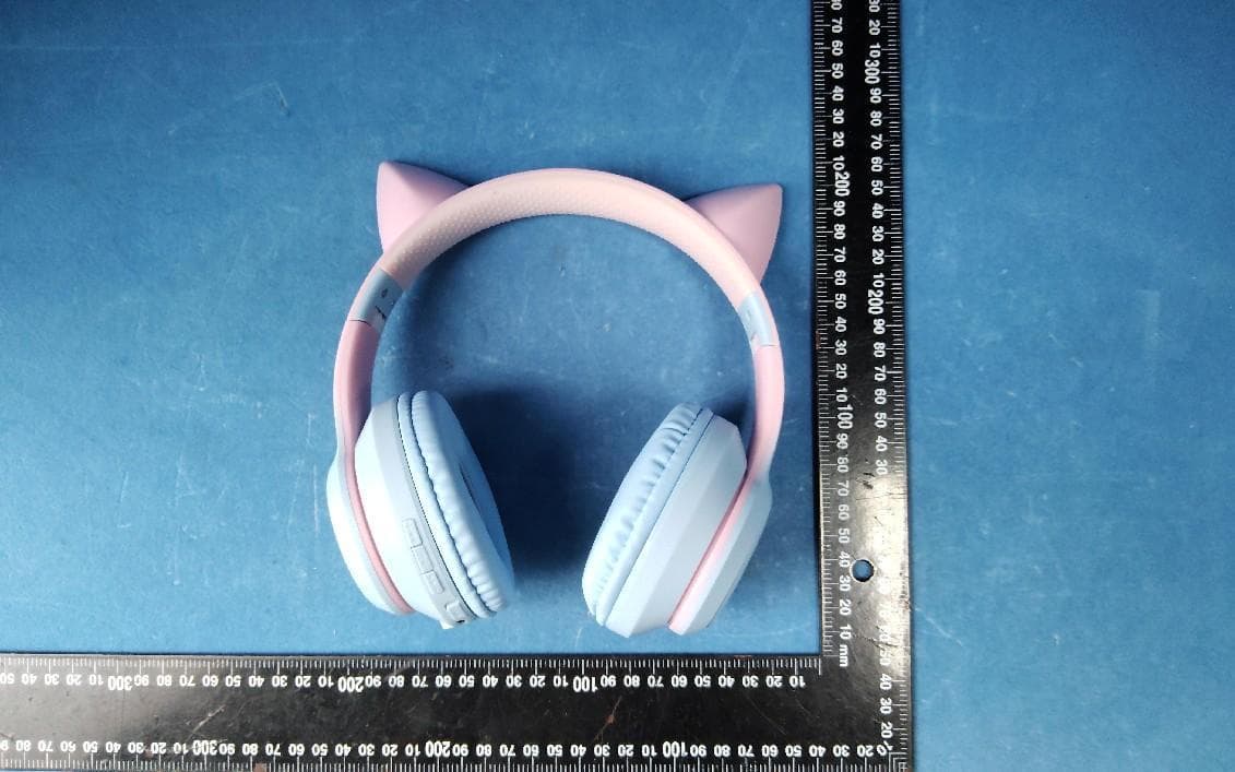 Bluetooth headset - FCC ID 2BKDO-JST-BT035C - Shantou City Chaoyang District Gu Rao Jia Shengtai electronics factory (2)