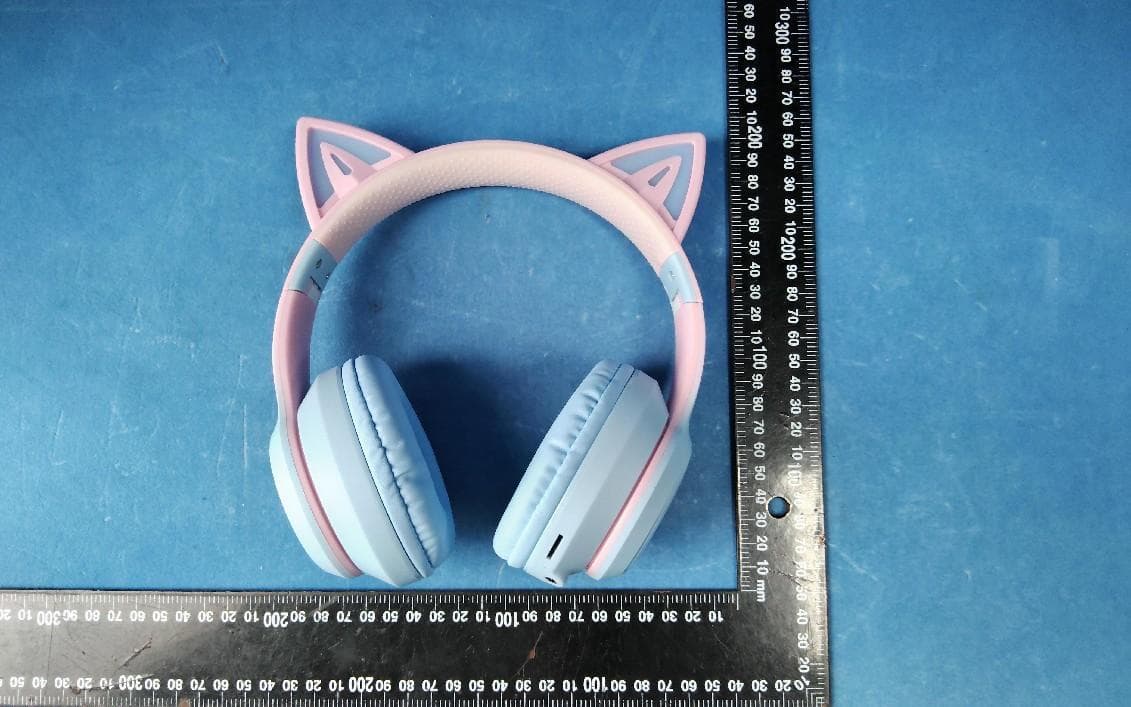 Bluetooth headset - FCC ID 2BKDO-JST-BT035C - Shantou City Chaoyang District Gu Rao Jia Shengtai electronics factory