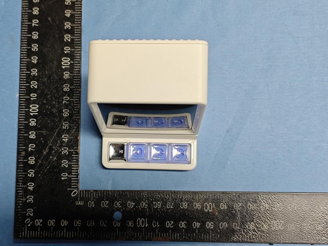 Computer Element Bluetooth Speaker - FCC ID 2BKF8-S01 - Shenzhen Blue Square Technology Co., LTD