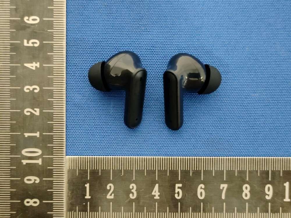 Bluetooth headphone/ headset - FCC ID 2BKFD-86960 - CTG Brands Inc. (2)