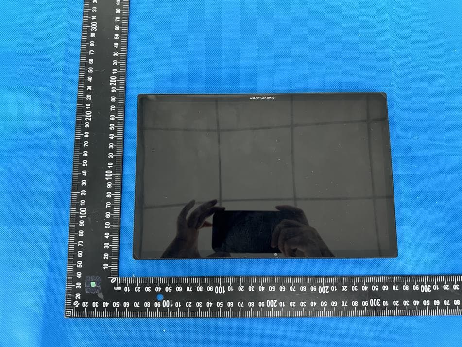 Portable computer - FCC ID 2BKG2-ONEXPLAYER - Shenzhen One-Netbook Project Technology Co., Ltd (2)