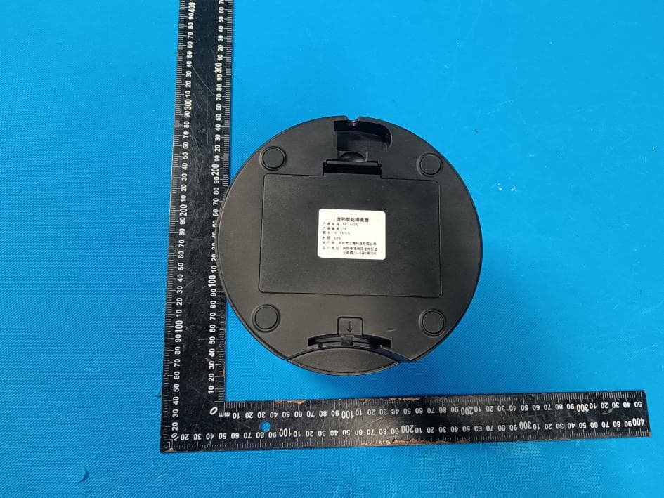 Pet feeder - FCC ID 2BKIT-SCA60V - Shenzhen Sanchong Technology Co., Ltd (2)