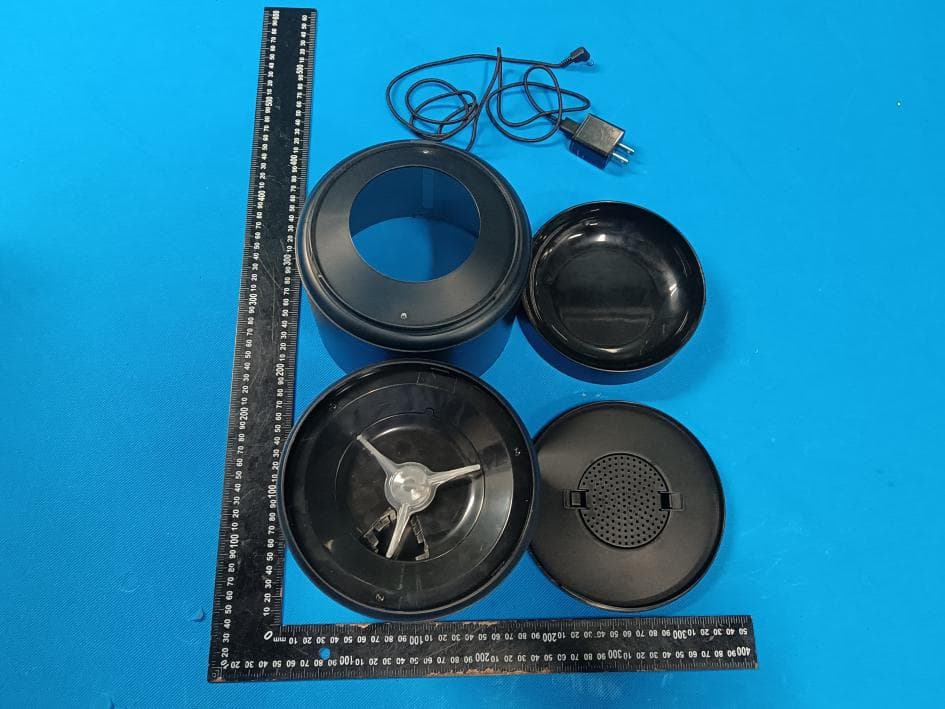 Pet feeder - FCC ID 2BKIT-SCA60V - Shenzhen Sanchong Technology Co., Ltd (5)