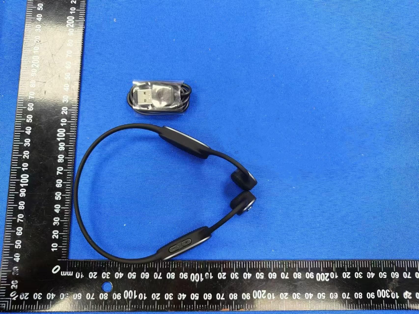 Bone Conduction Auxiliary Earphones - FCC ID 2BKJ3-MES-E100 - Shanghai mearsun Technology Co., Ltd.