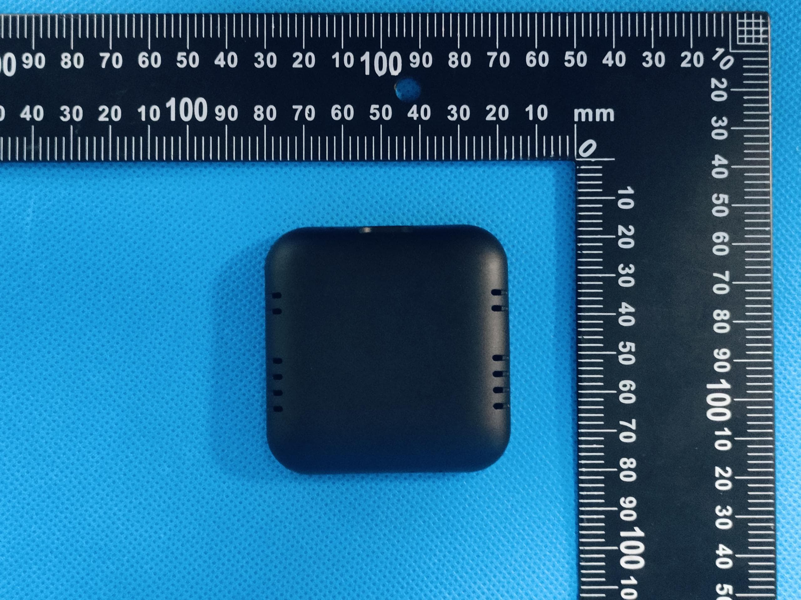 box - FCC ID 2BKMF-QTV-1 - Shenzhen Mustwalker Technology Co., Ltd (3)