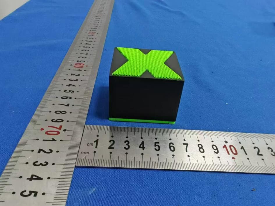 Convenient wireless Bluetooth speaker - FCC ID 2BKMU-X1 - shenzhenshiwanwuhuliumaoyiyouxiangongsi (2)