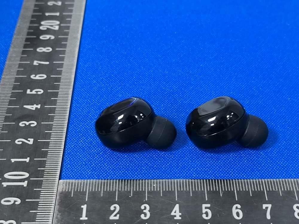 Bluetooth earphone - FCC ID 2BKOW-M48PRO - Shenzhen Hip Hop Superman Technology Co., Ltd (2)