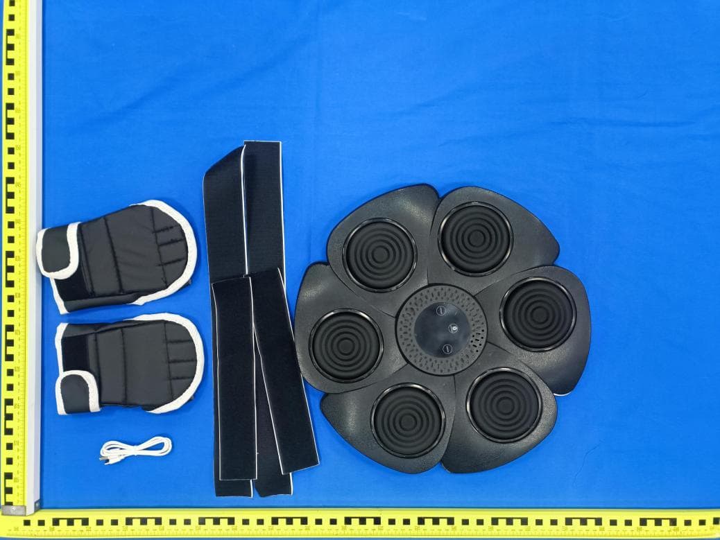 Six key boxing target - FCC ID 2BKOYME-139-1 - SHANTOU CITY CHENGHAI  DISTRICT SHUANG JIA TOYS FACTORY (2)