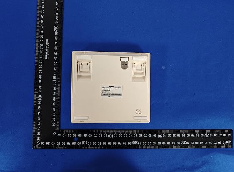 Wireless number pad - FCC ID 2BKPF-KN34GT - Shenzhen Youwei Technology Co., Ltd (5)