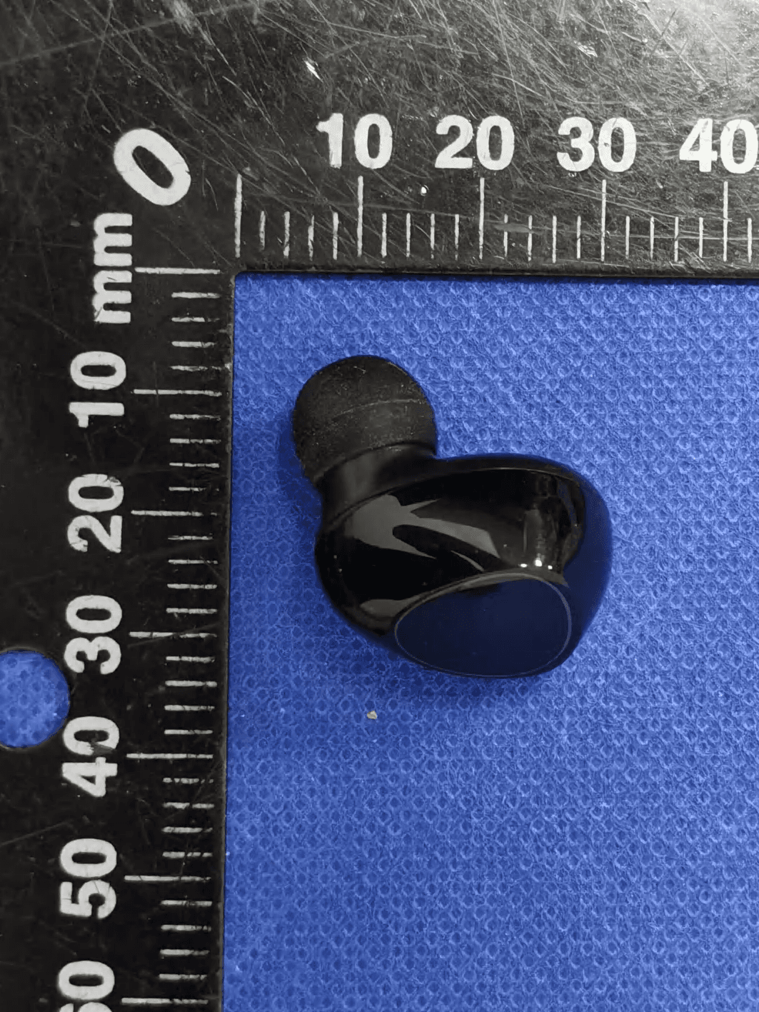 Wireless earphone - FCC ID 2BKPJM-TWS-BLACK - Shenzhen Shanlibao Technology Co., Ltd. (4)