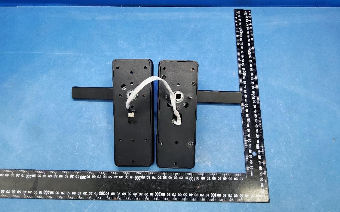 Smart electronic lock - FCC ID 2BKPY-F8 - Shenzhenshi Dizun Biotechnology Co. , Ltd.