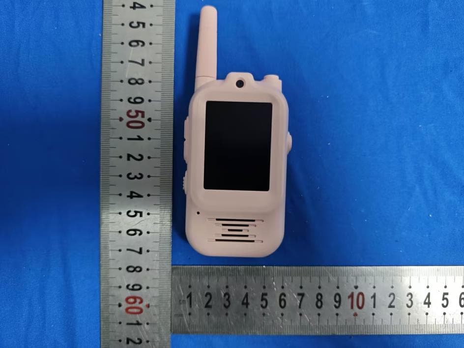 Kids camera - FCC ID 2BKQX-P55 - SHENZHEN BINBINYOULI TECHNOLOGY CO., LTD (4)
