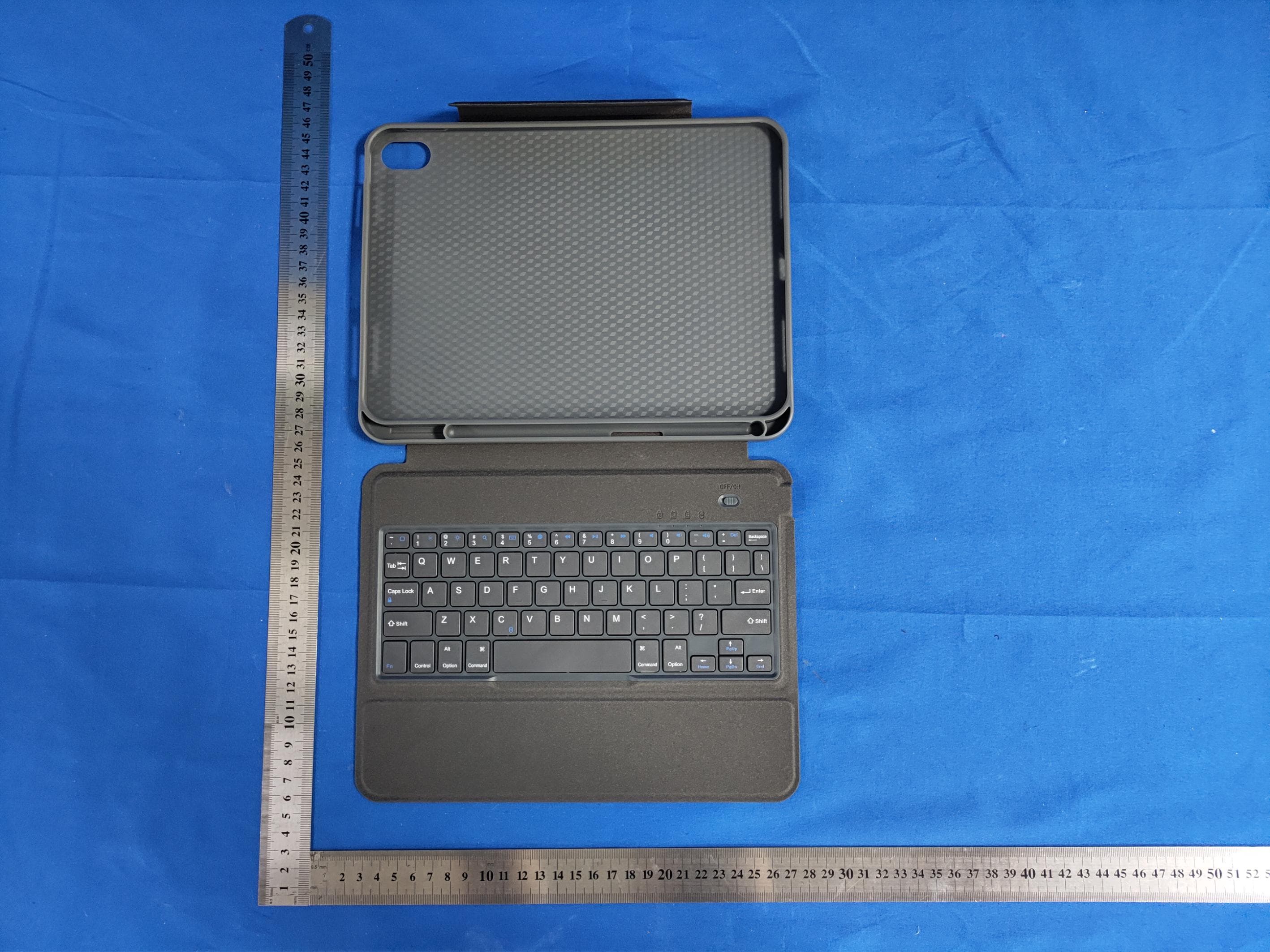 Slim keyboard 2 - FCC ID 2BKTN-902000106 - DEQSTER GmbH (5)