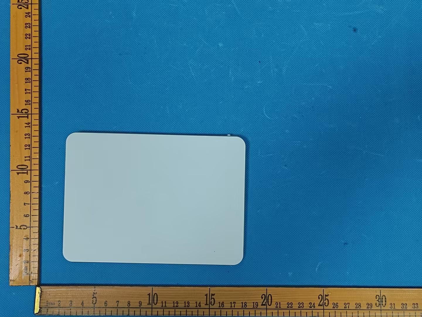 Wirless Mulit-Gesture Trackpad - FCC ID 2BKUK-MTOUCH - Mace Group Inc(Macally) (2)