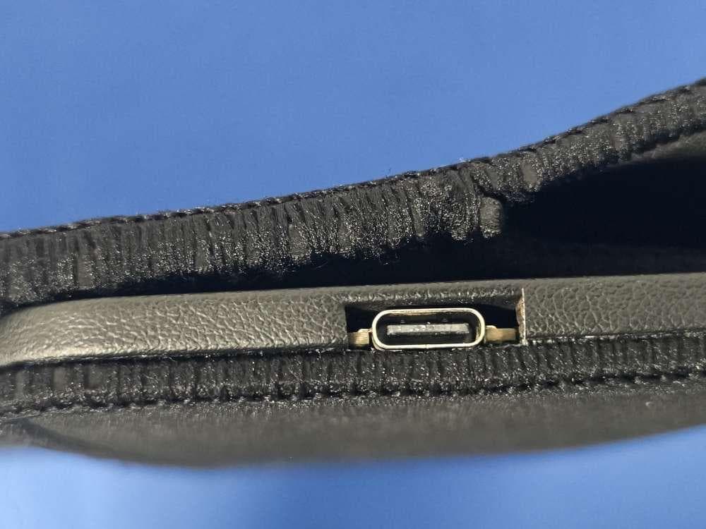 NoteBook bag with wireless charging pad - FCC ID 2BKVS-EAC-VO26 - KEYSTAR INDUSTRIES CO.,LTD.