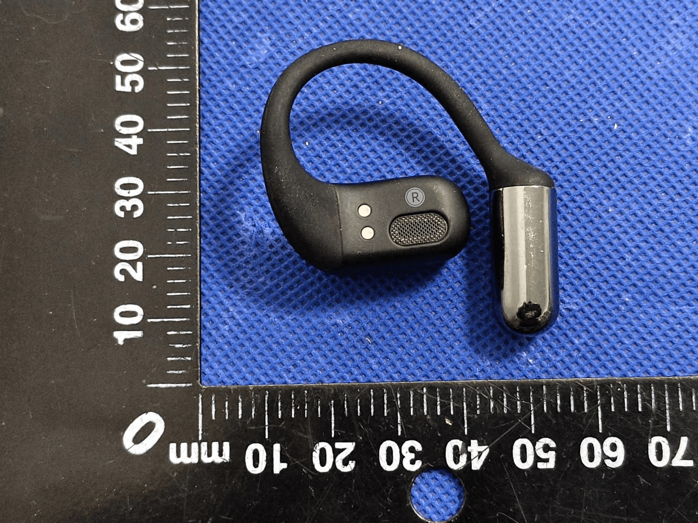 Open Ear Headphones - FCC ID 2BKZD-ES1 - Shenzhen Tangrong Chuanwen Trading Co., Ltd (2)