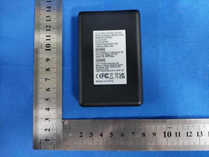 Electric heated socks - FCC ID 2BKZH-RTX-DR08L - Huizhou Chaohe Electronic Technology Co., LTD. (2)