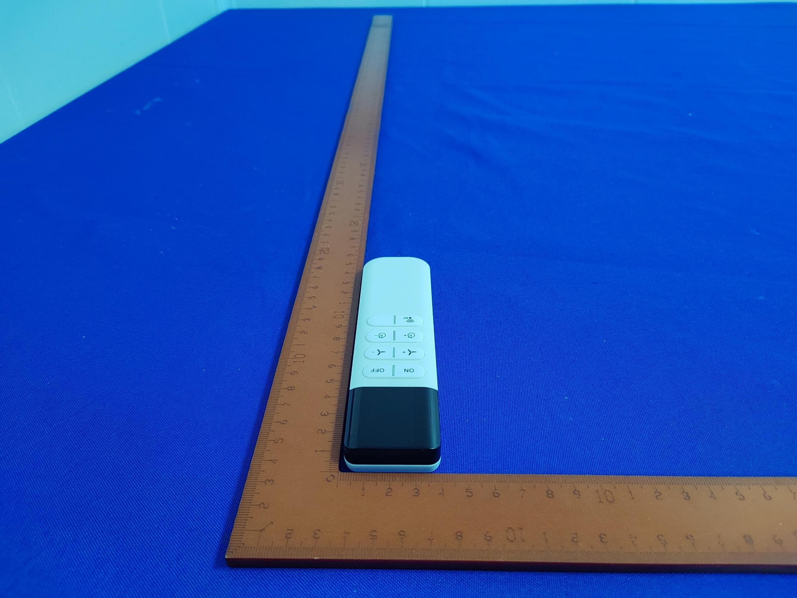 Wireless remote control - FCC ID 2BKZV-DLT433RC - Foshan Delute Technology CO.,LTD (2)