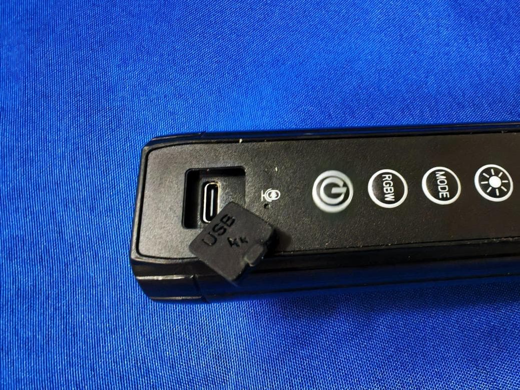 RGB mood tube light - FCC ID 2BL32-TL135 - Shenzhen DSY Electronic Technology Co., Ltd.