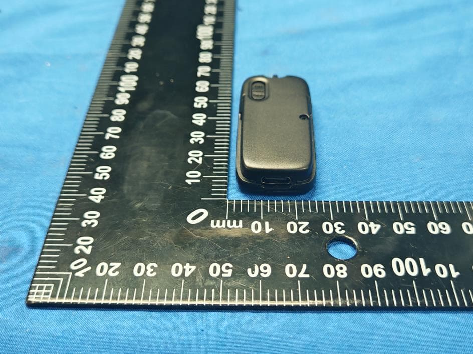 remote control - FCC ID 2BL38-A8C - Dongguan Diepin Technology Co.,Ltd. (2)