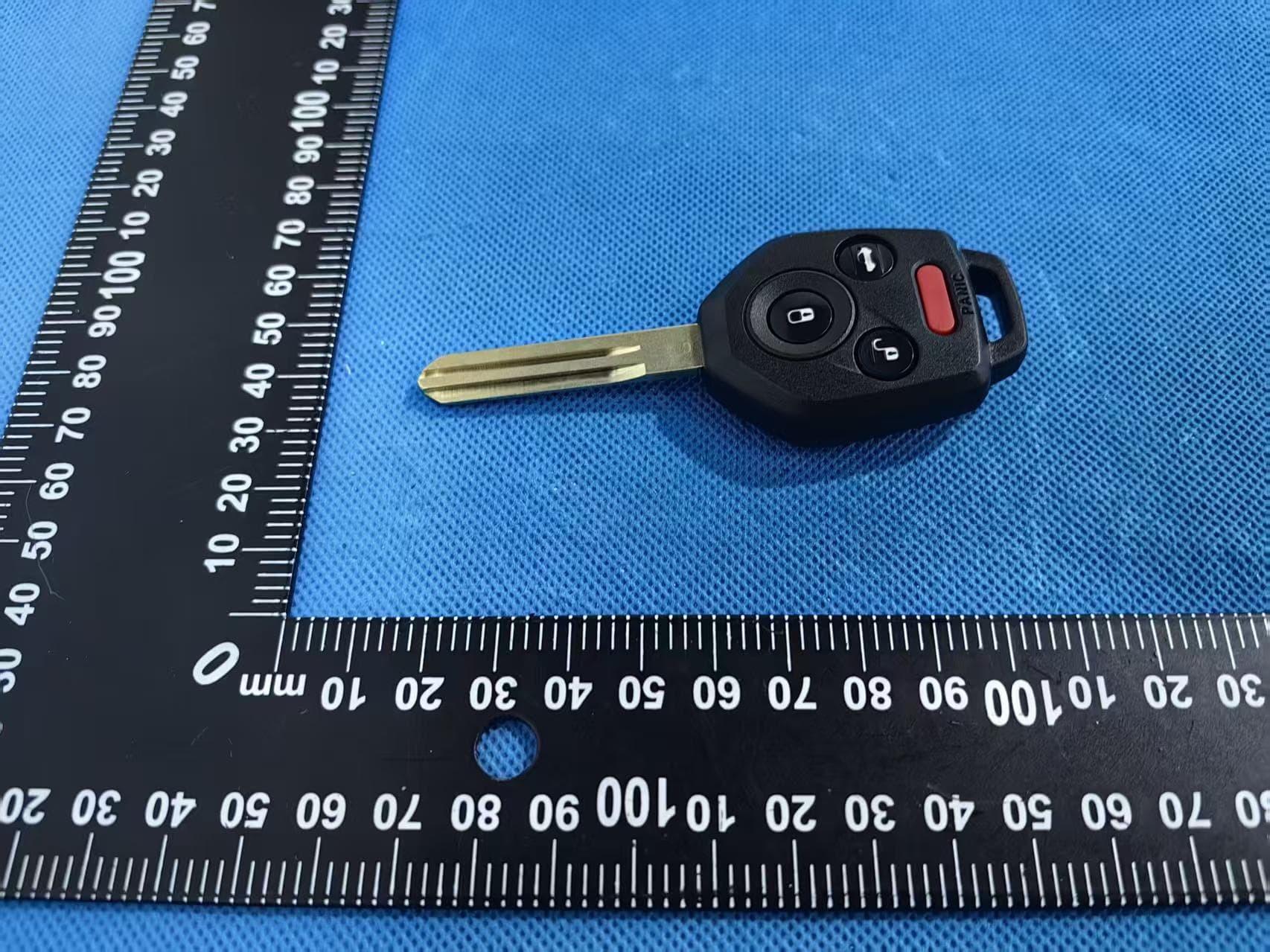 Car keys - FCC ID 2BL3Q-SU104 - SHENZHEN MINGSHIDA COMMUNICATION TECHNOLOGY CO.,LTD (4)