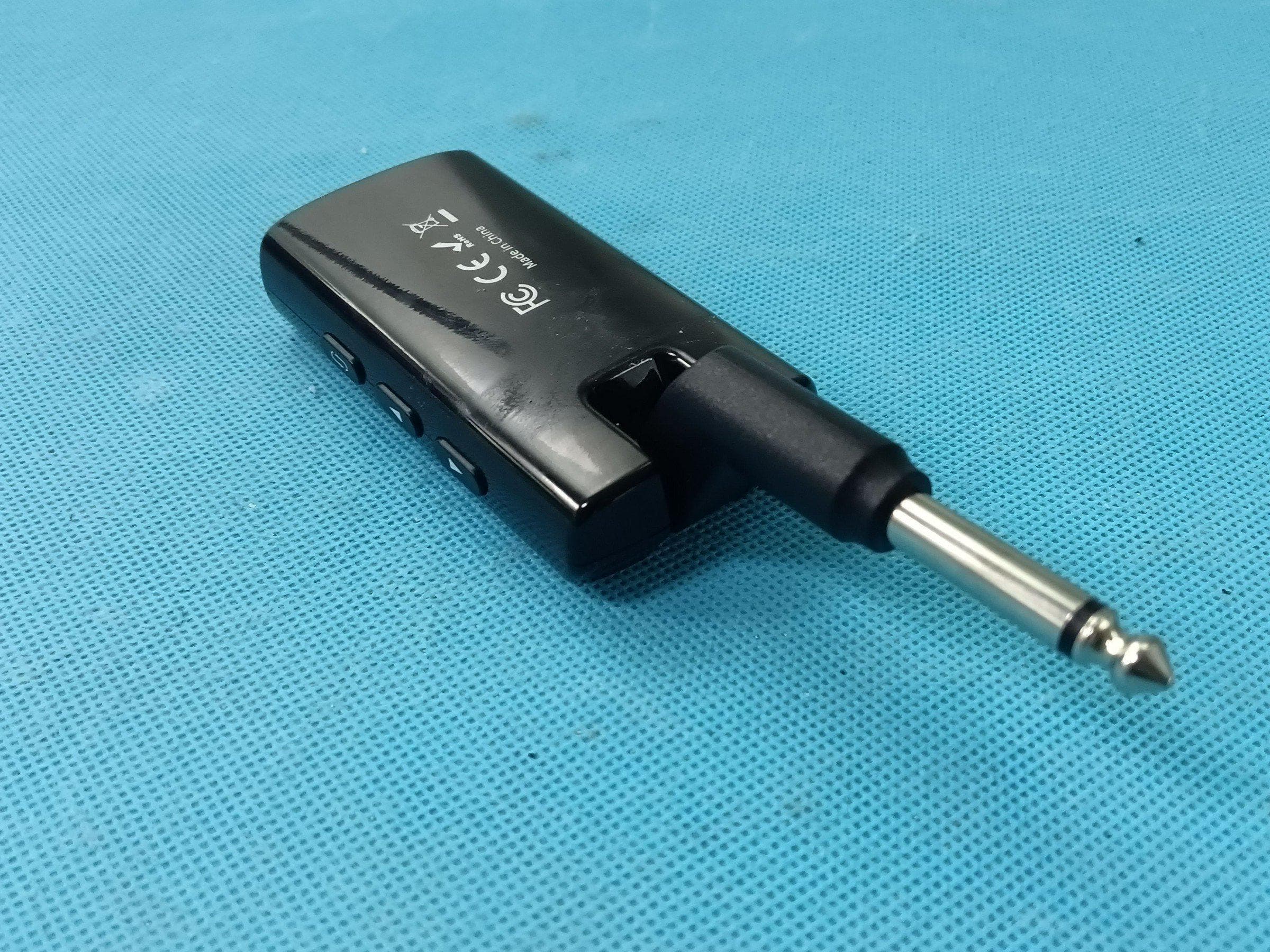 Headphone Amp & Multi-Effects Processor - FCC ID 2BL4H-IE-10S - Guangdong DK Music Electronic Technology Co., Ltd. (2)