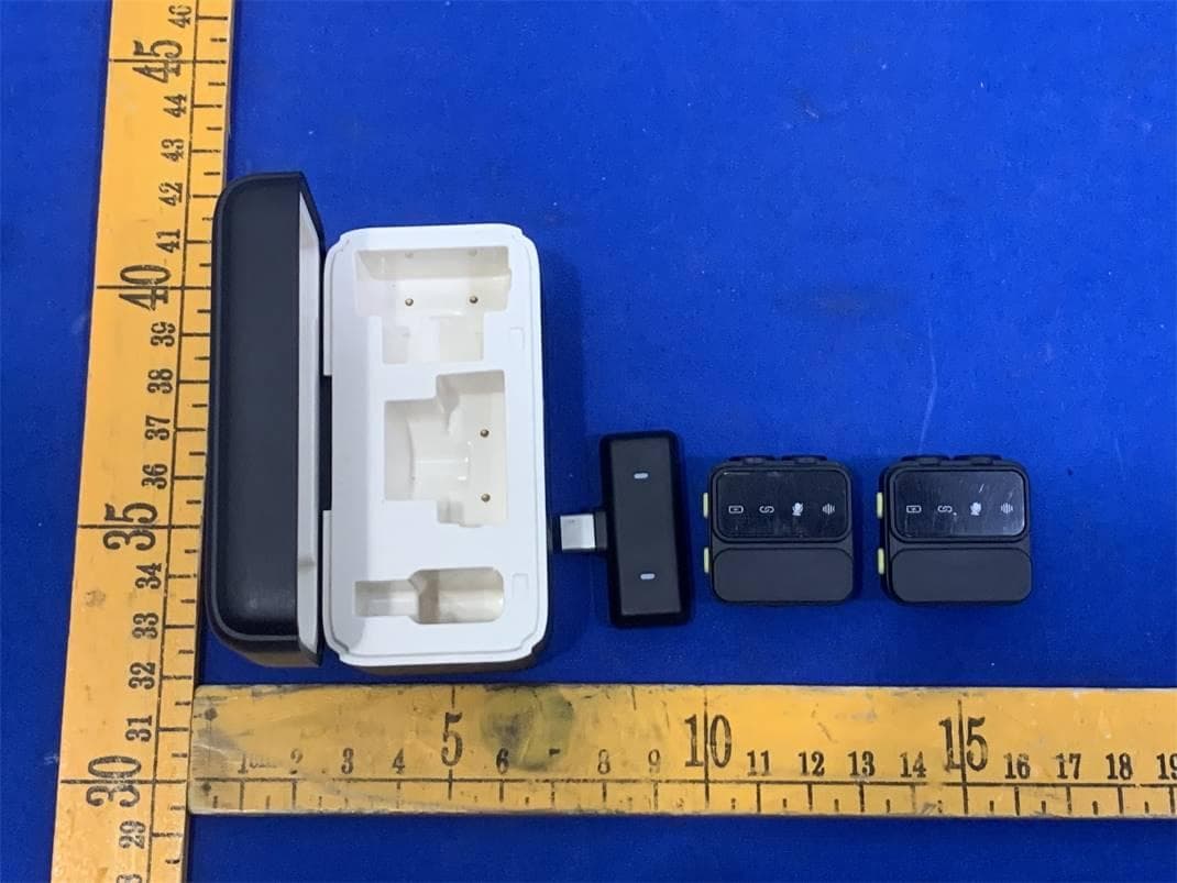 wireless lavalier microphone - FCC ID 2BL72-Q9 - Shenzhen Yiqing Technology Co., Ltd. (4)