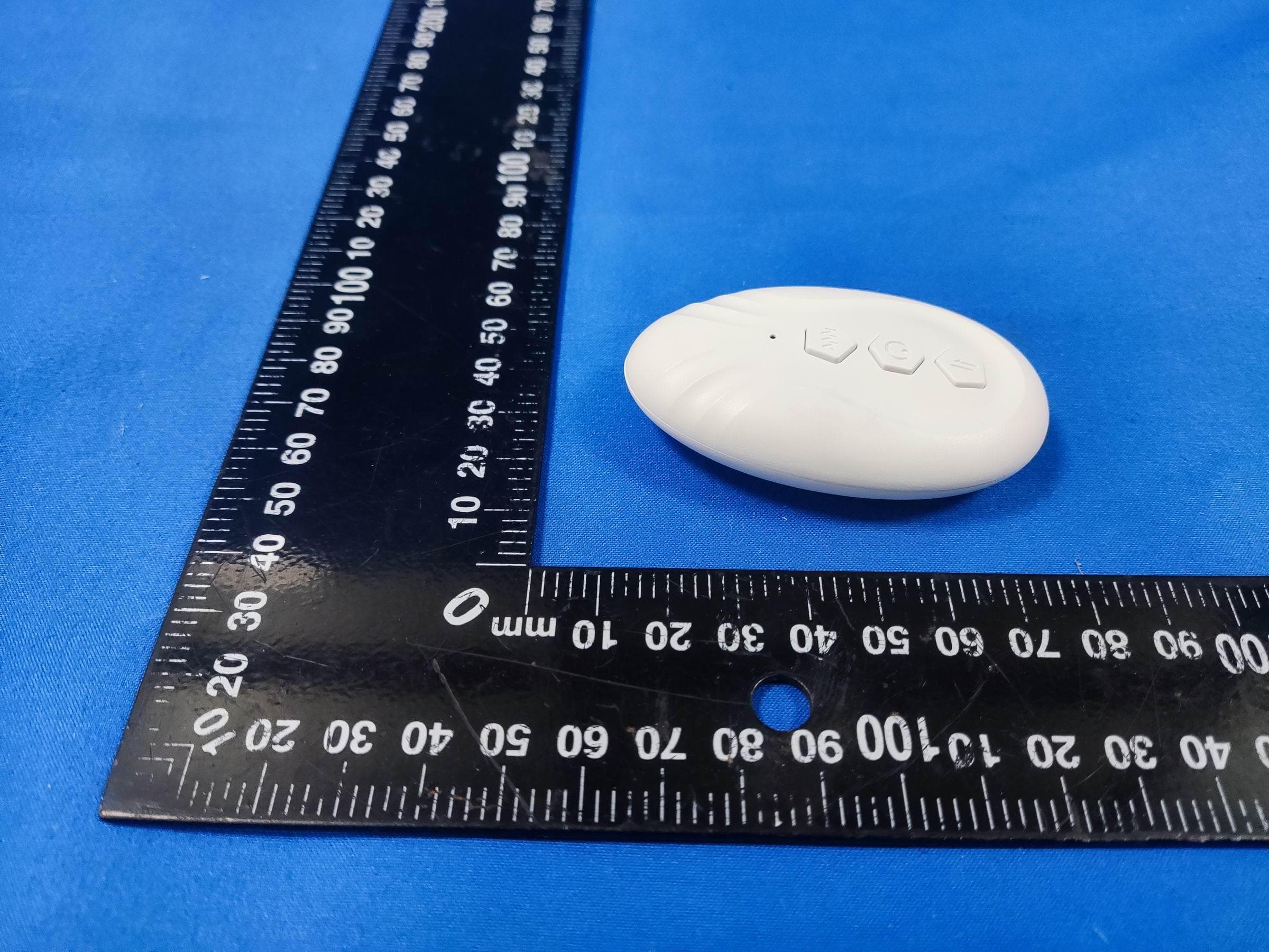 remote control - FCC ID 2BLAI-HG005 - Shenzhen Hongshengrun Technology Co., Ltd