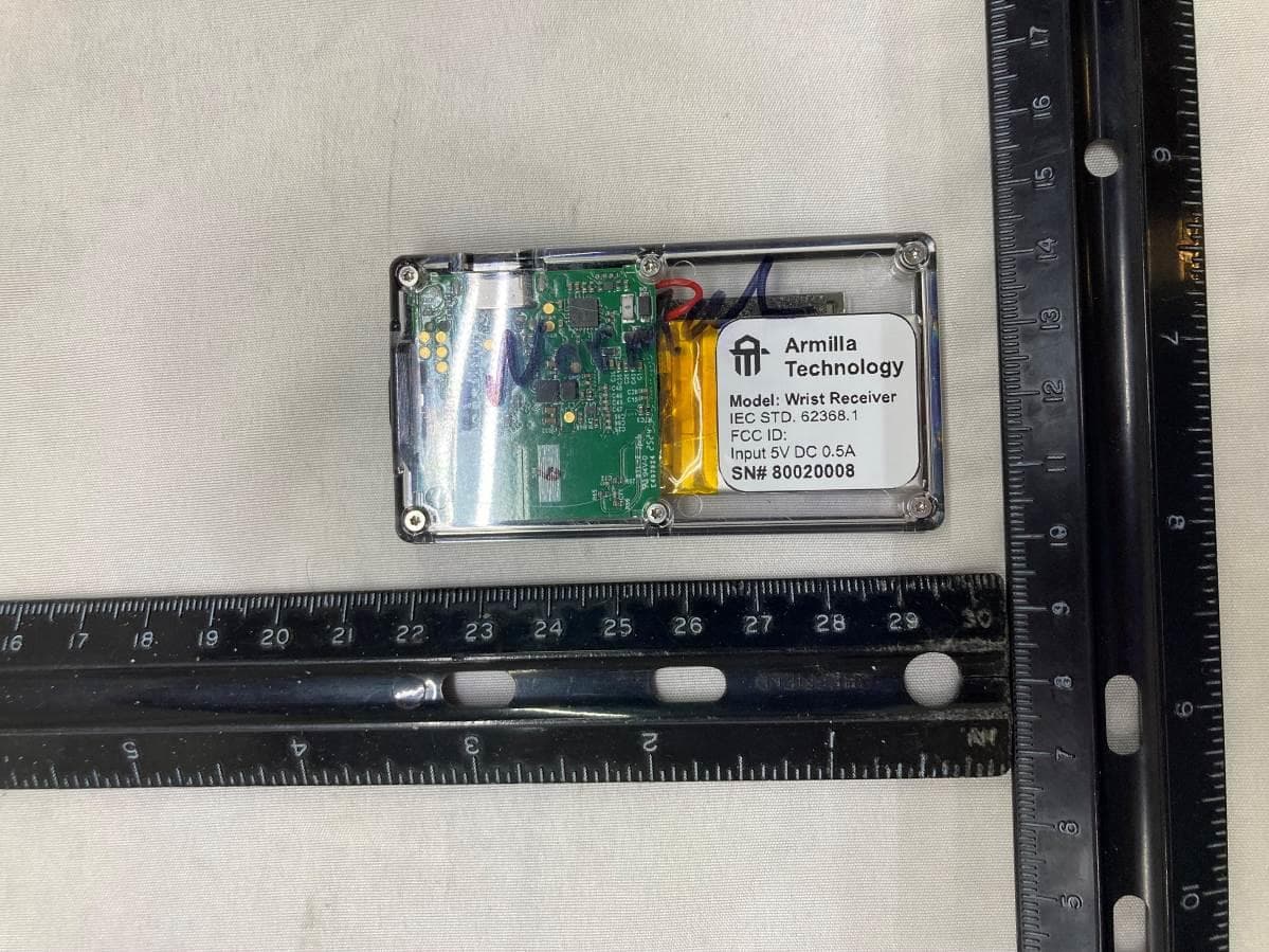 wireless wrist receiver device - FCC ID 2BLAU-ATWR-V4 - Armilla Tech Ltd