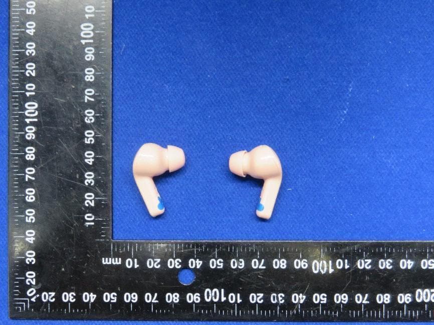 Truly Wireless Earbuds - FCC ID 2BLCF-HHWL-C02 - Shenzhen Pipijia technology Co., LTD (3)