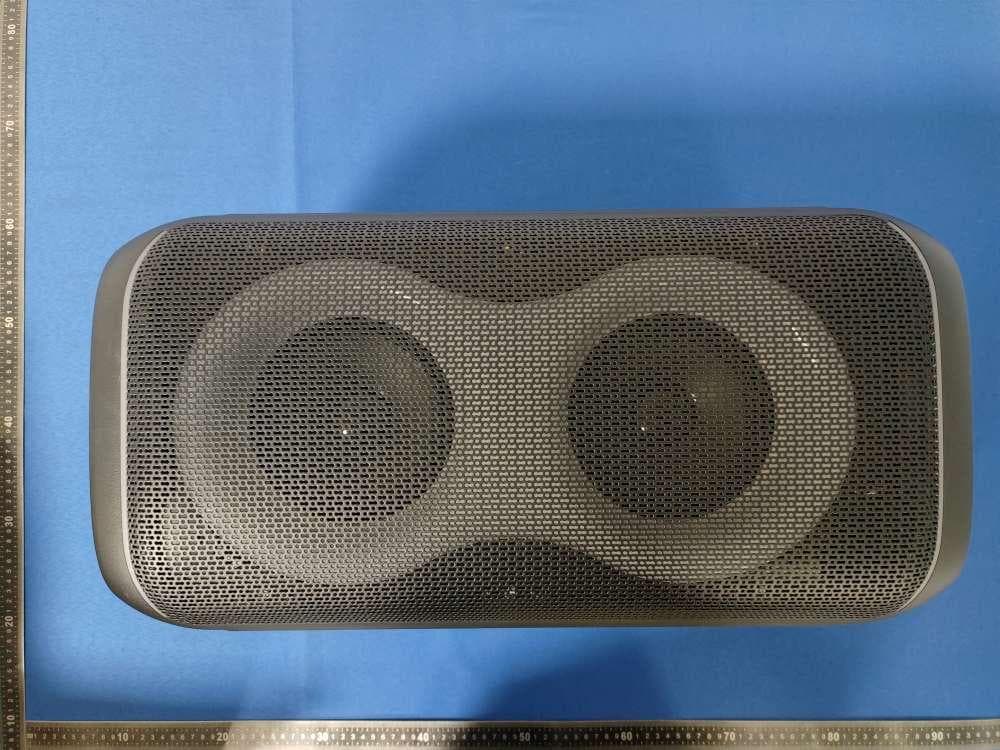Party Speaker with Flame Light - FCC ID 2BLKS-GKD61 - SHENZHEN CHL INDUSTRIES CO.,LTD