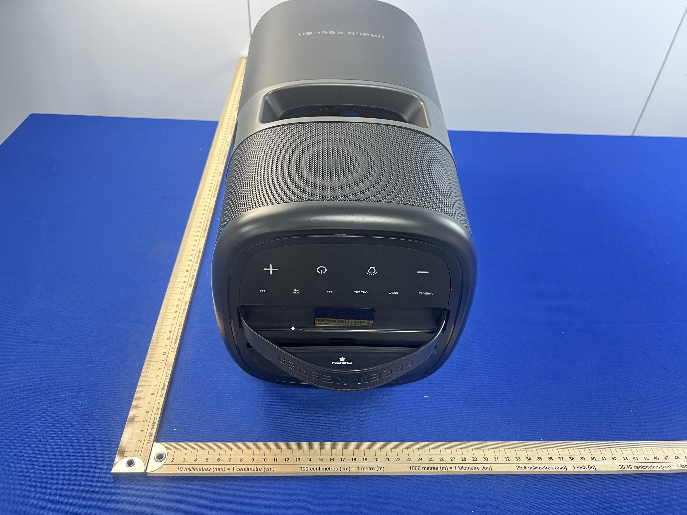 Party speaker - FCC ID 2BLKS-GKS61 - SHENZHEN CHL INDUSTRIES CO.,LTD