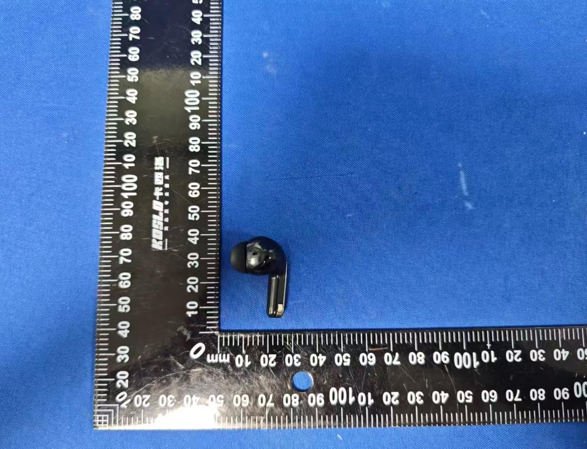 Bluetooth headphones - FCC ID 2BLP4-K100 - Shenzhen Yikexin Electronics Co., Ltd. (5)