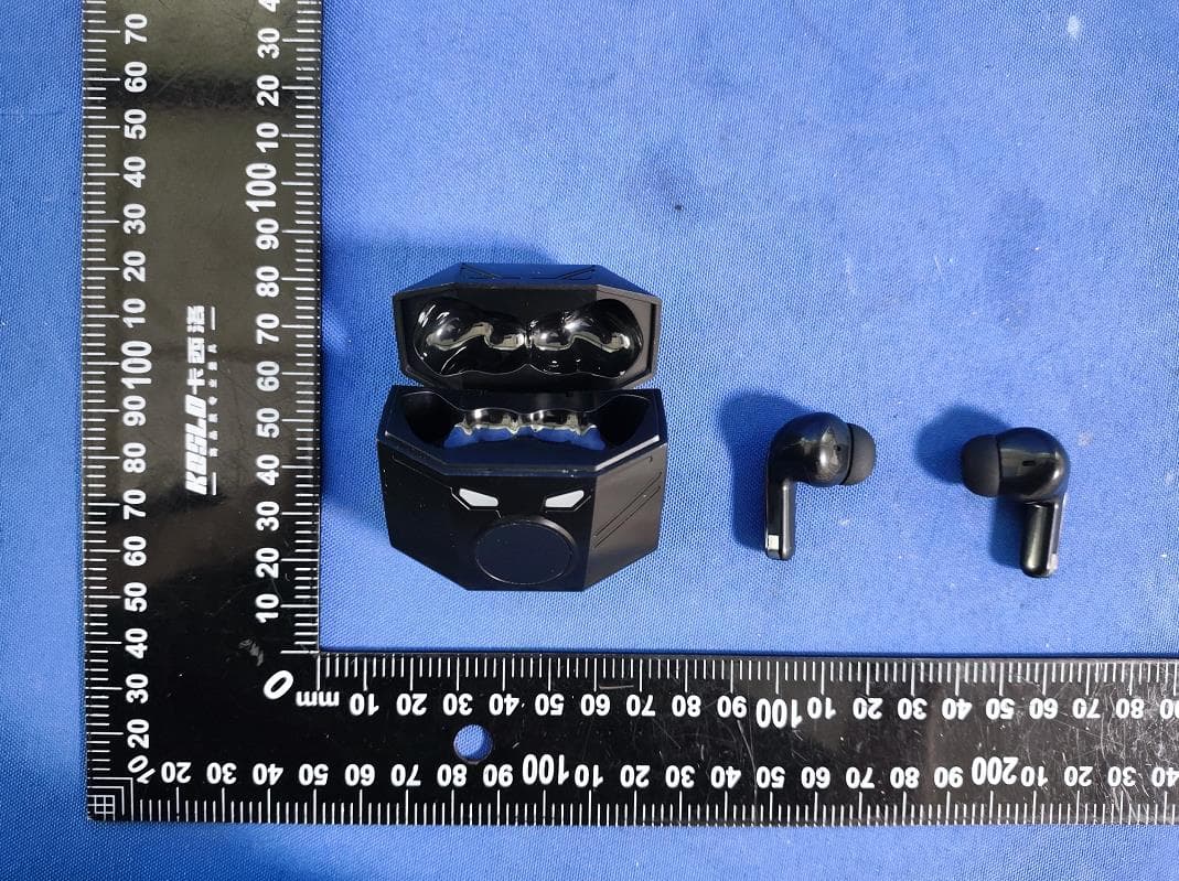 Bluetooth headphones - FCC ID 2BLP4-K100 - Shenzhen Yikexin Electronics Co., Ltd. (3)