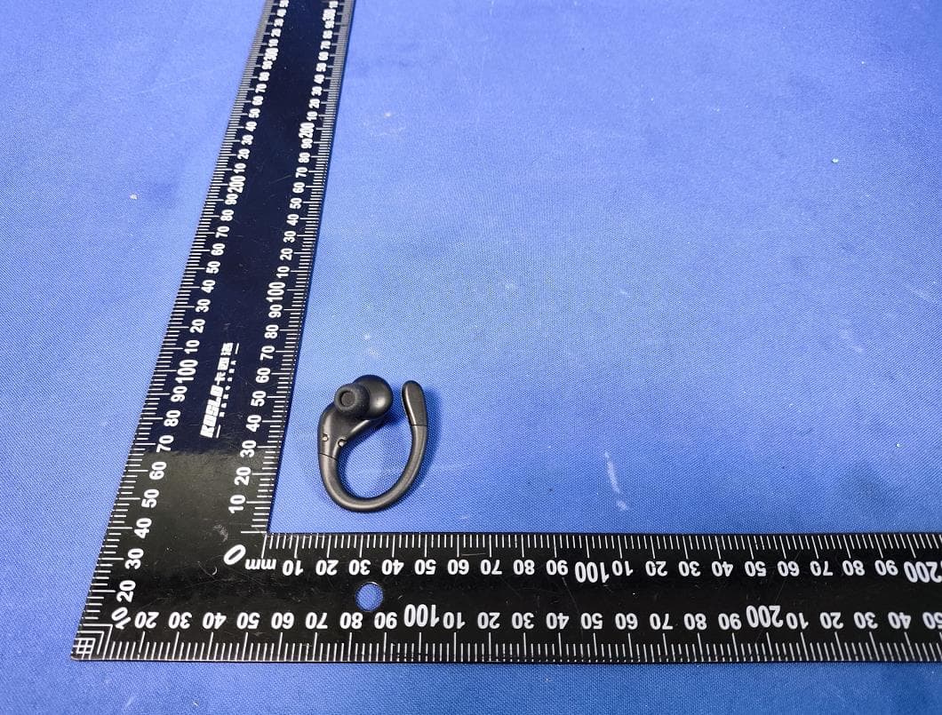 Bluetooth headphones - FCC ID 2BLP4-K130 - Shenzhen Yikexin Electronics Co., Ltd. (4)