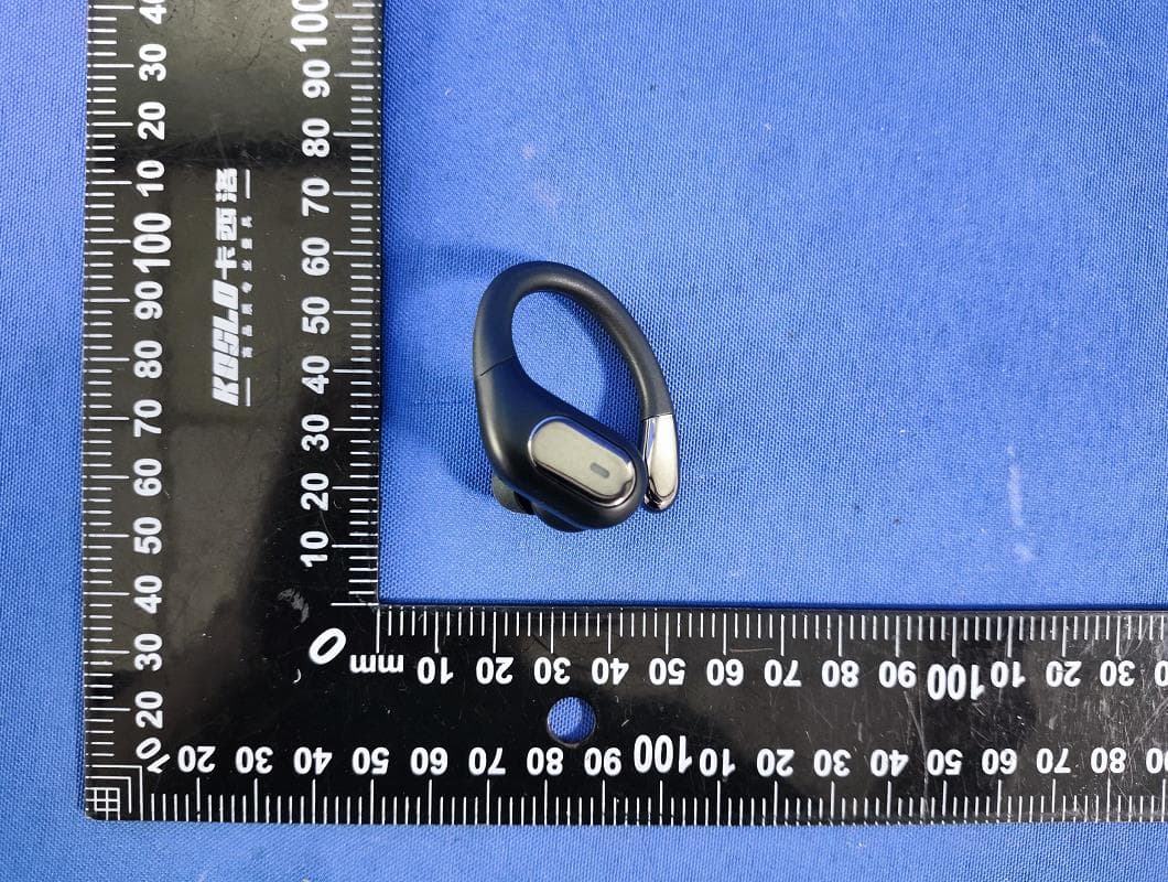 Bluetooth headphones - FCC ID 2BLP4-K130 - Shenzhen Yikexin Electronics Co., Ltd. (2)