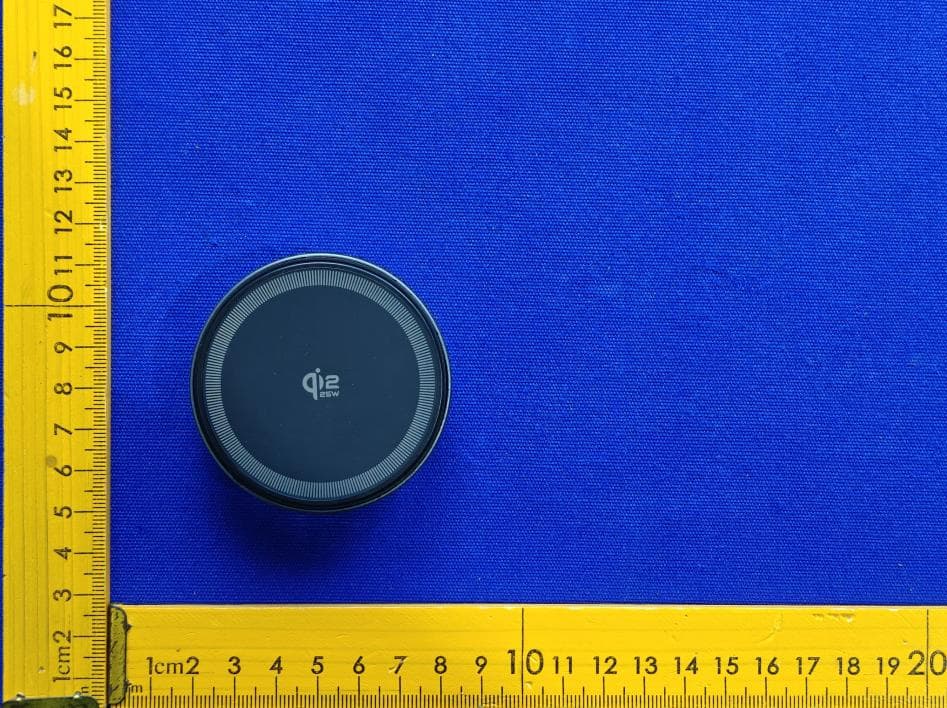 Cooling Fan Wireless Charger - FCC ID 2BLPO-TK-CW-313 - Shenzhen Suiqi Innovation Technology Co.,Ltd.