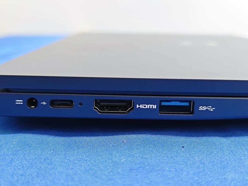 Notebook - FCC ID 2BLU9-Q15R3BM - M&M Electronics, S.A. (3)