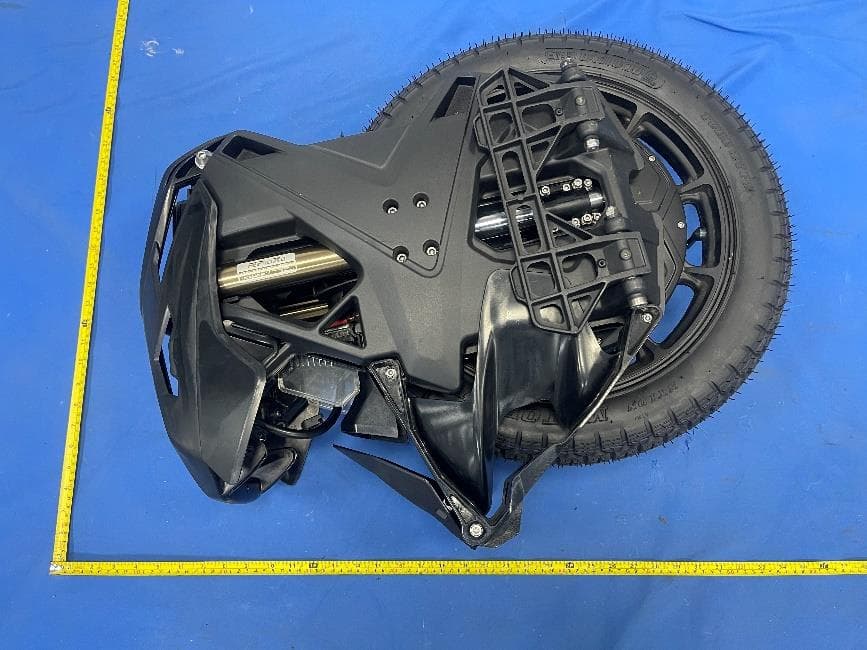 XENO Electric unicycle - FCC ID 2BLVO-XENO - Guangzhou JiDongTai Intelligent Equipment Co.,LTD (2)