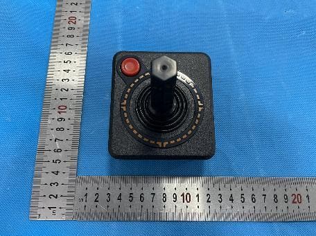 Atari Wireless Joystick - FCC ID 2BLZ9CX40 - PLAlON INC
